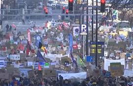 Police estimate 11,000 joined today´s climate protest in Brussels