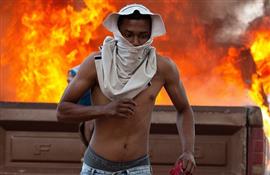 ´Venezuelan blood is being spilled´: tension flares near border with Brazil